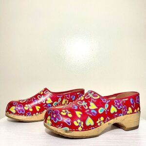 Sanita Size 36 Wooden Mule Clogs Red Hearts Butterfly Floral Danish Cottagecore